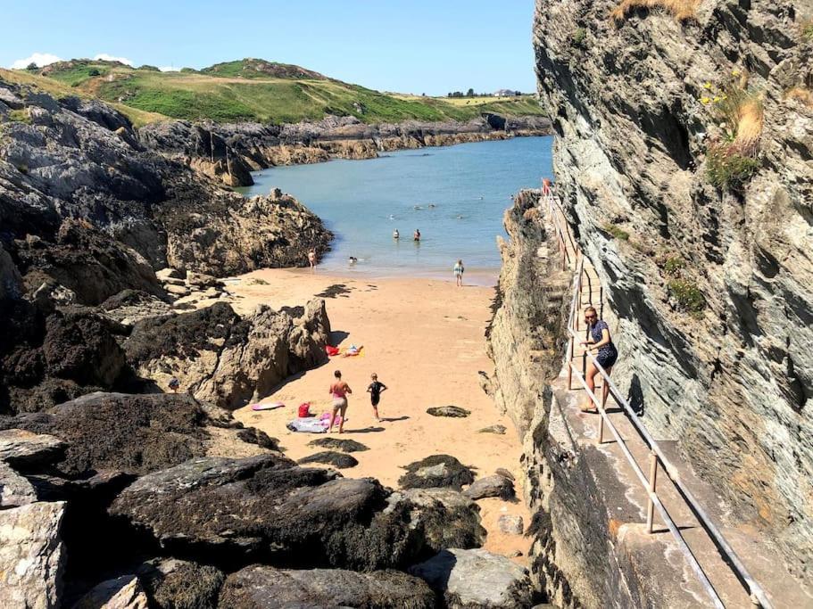 Coastal Bungalow, Sleeps 5 And Ideal For Walkers Amlwch Экстерьер фото